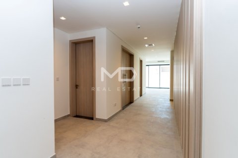 4 bedrooms Villa on the Saadiyat Island, UAE No. 41745 2