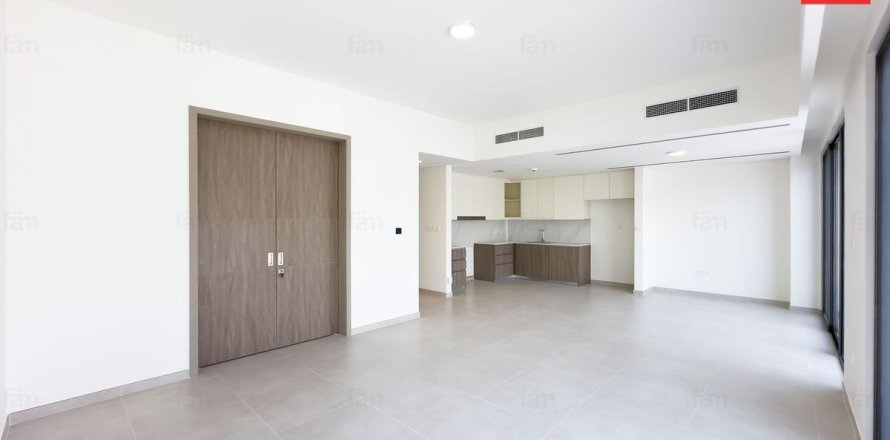 4 bedrooms Villa in Dubai, UAE No. 104161