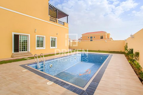 Villa de 5 chambres à The Villa, UAE No. 85176 9