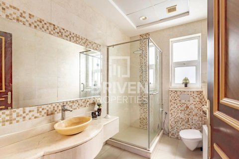 Villa de 6 chambres à Hacienda, UAE No. 85175 15