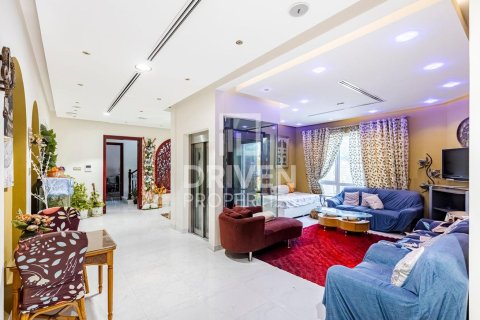 Villa de 6 chambres à Hacienda, UAE No. 85175 5