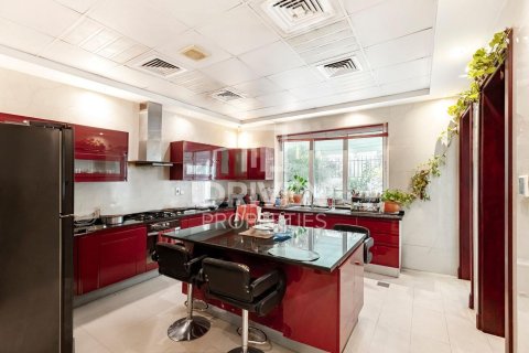 Villa de 6 chambres à Hacienda, UAE No. 85175 4