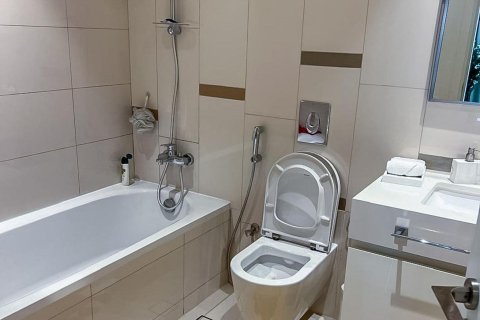Квартира с 2 спальнями в EMAAR Beachfront, ОАЭ №102913 9