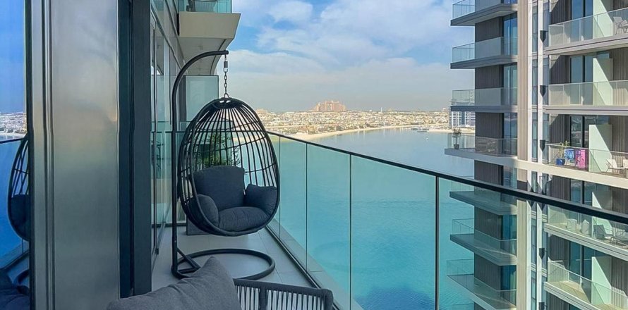 Appartement de 2 chambres à EMAAR Beachfront, UAE No. 102913