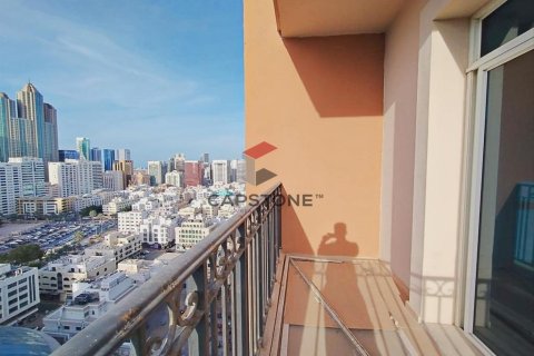 3 غرف نوم شقة في Hamdan Street, الإمارات العربية المتحدة رقم 86373 4