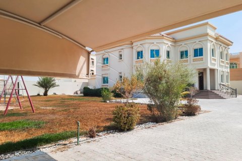 Villa de 2090m² à Shakhbout City, UAE No. 91035 12