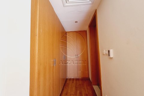 4 bedrooms Townhouse in Al Raha Gardens, UAE No. 91037 12