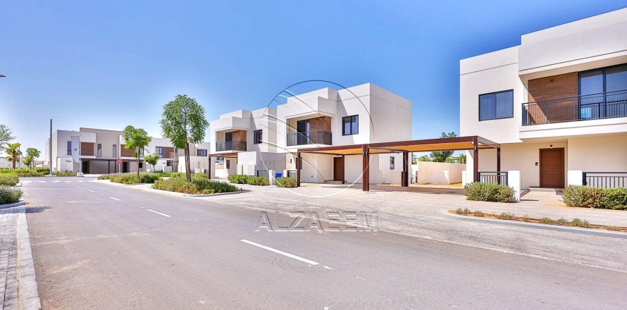 2 bedrooms Townhouse on the Yas Island, UAE No. 91033