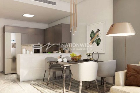 3 bedrooms Apartment in Abu Dhabi, UAE No. 91641 18