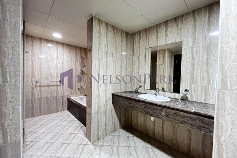 2 bedrooms Apartment in Doha, Qatar No. 57917 10