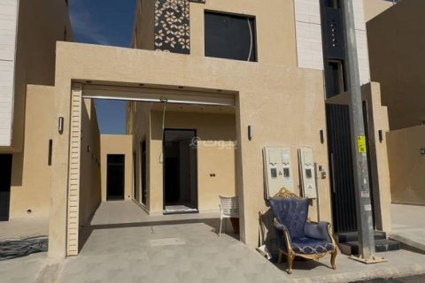 4 bedrooms Apartment in Riyadh, Saudi Arabia No. 60276 1
