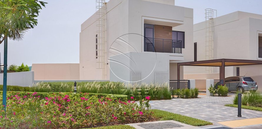 Villa de 4 dormitorios en  Yas Island, UAE No. 90178