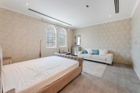 Villa de 4 chambres à Legacy, UAE No. 101614 23