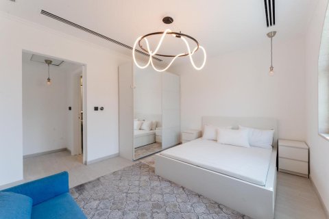 Villa de 4 chambres à Legacy, UAE No. 101614 10