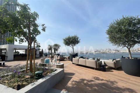 Apartment de 2 dormitorios en Address Harbour Point, UAE No. 25277 18