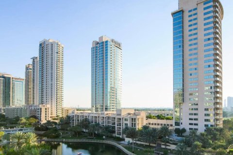 GOLF TOWERS  No. 69544