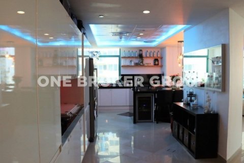 3 bedrooms Apartment in Marina Crown, UAE No. 94884 17