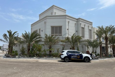 Villa de 5 chambres à Tubli, Bahrain No. 105500 2