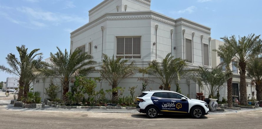 Villa de 5 chambres à Tubli, Bahrain No. 105500