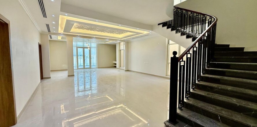 Villa de 6 dormitorios  No. 87325