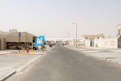 6 غرفة نوم  فيلا  رقم 106841 25