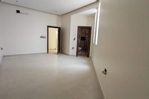 Villa Gemela de 5 dormitorios en Al Ansab, Oman No. 99334 8