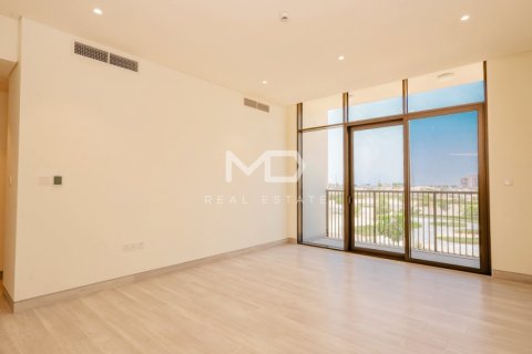 4 bedrooms Villa in Abu Dhabi, UAE No. 43876 26