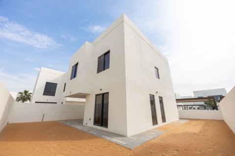 Commercial property de 3 dormitorios en  Yas Island, UAE No. 79544 20