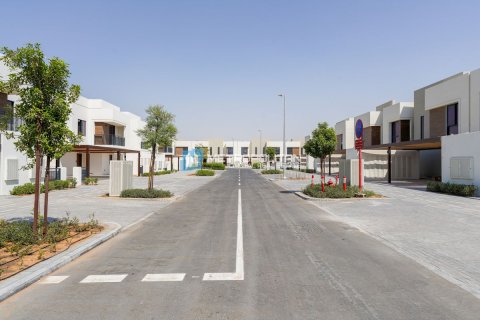 3 bedrooms Townhouse on the Yas Island, UAE No. 79545 4