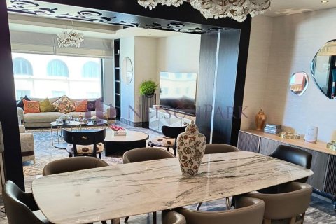 3 bedrooms Apartment in Doha, Qatar No. 57834 1