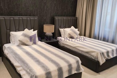 3 bedrooms Apartment in Doha, Qatar No. 57834 16