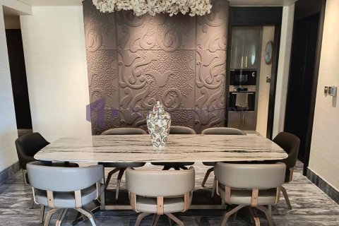 3 bedrooms Apartment in Doha, Qatar No. 57834 7