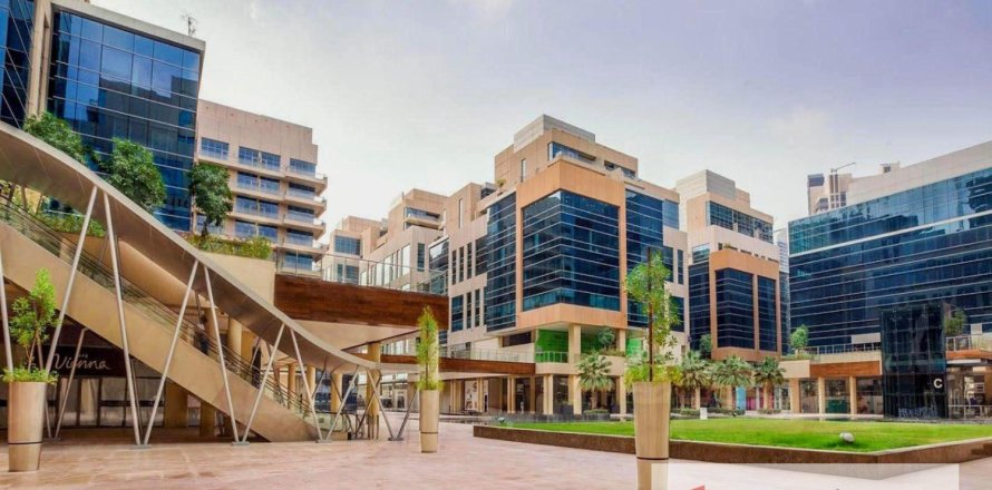 Studio Apartment in Bay Square, UAE No. 76342