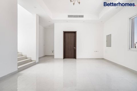 5 bedrooms Villa in Nadd Al Sheba, UAE No. 14870 9