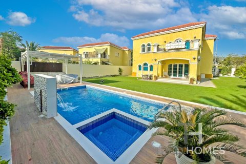 3 غرف نوم فيلا في Legacy, الإمارات العربية المتحدة رقم 81817 2