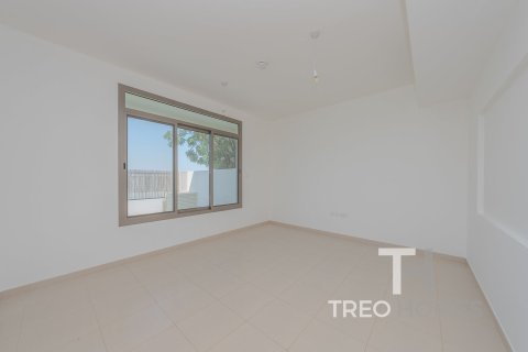 3 bedrooms Townhouse in Noor Townhouses, UAE No. 81809 12