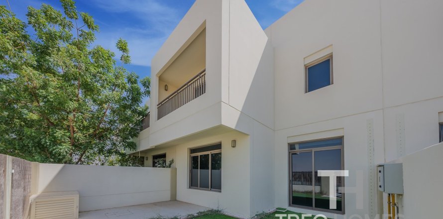 3 bedrooms Townhouse in Noor Townhouses, UAE No. 81809