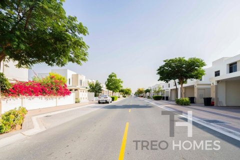 3 bedrooms Townhouse in Hayat Townhouses, UAE No. 81808 9