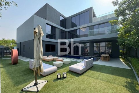 Villa de 5 chambres à Tilal City, UAE No. 64106 1