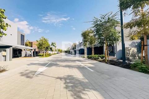 Townhouse de 4 chambres à Tilal City, UAE No. 63695 8