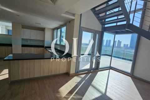 Villa de 3 dormitorios en Al Reem Island, UAE No. 11504 8