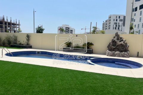 Villa de 3 dormitorios en Al Zorah, UAE No. 75861 4