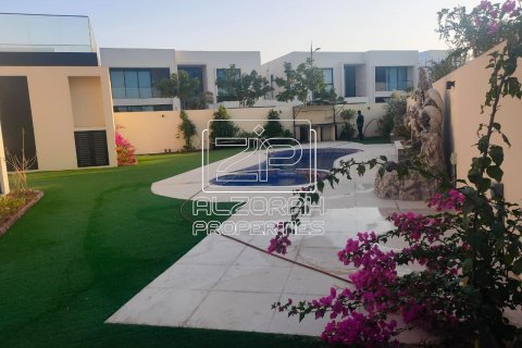 Villa de 3 dormitorios en Al Zorah, UAE No. 75861 3