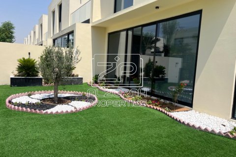 Villa de 3 dormitorios en Al Zorah, UAE No. 75861 6