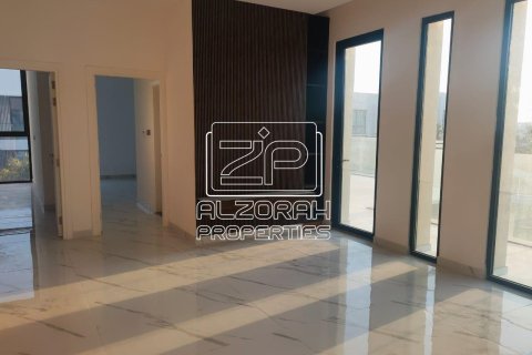 Villa de 3 dormitorios en Al Zorah, UAE No. 75861 24