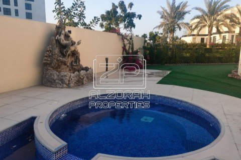 Villa de 3 dormitorios en Al Zorah, UAE No. 75861 5