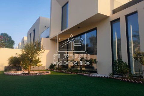 Villa de 3 dormitorios en Al Zorah, UAE No. 75861 2