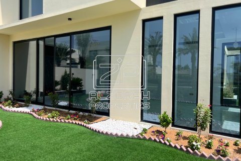 Villa de 3 dormitorios en Al Zorah, UAE No. 75861 8