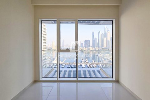 Apartment de 2 dormitorios en EMAAR Beachfront, UAE No. 77426 5