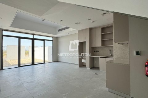 Таунхаус с 2 спальнями в District 7, ОАЭ №40526 2